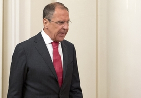 Lavrov varuje Západ před vyzbrojování teroristů.
