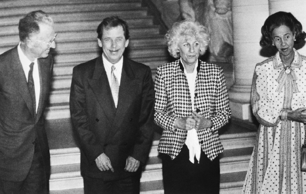 Václav a Olga Havlová na dobové fotce. Václav a Olga Havlová na dobové fotce.