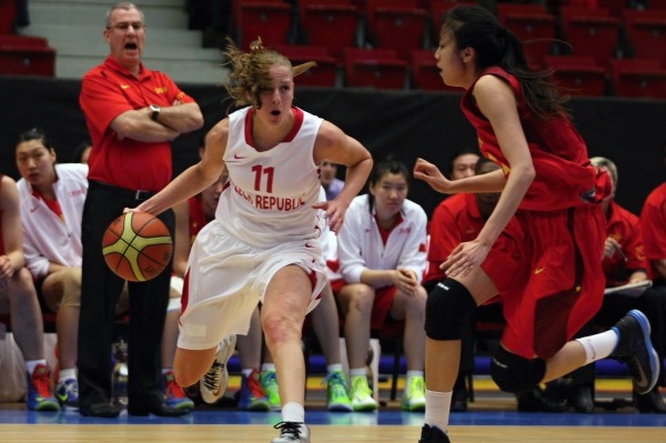 Basketbalistky se připravují na západním pobřeží Francie (archivní foto). Basketbalistky se připravují na západním pobřeží Francie (archivní foto).