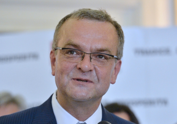 Ministr financí Miroslav Kalousek. Ministr financí Miroslav Kalousek.