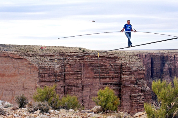 Americký kaskadér a provazochodec Nik Wallenda. Americký kaskadér a provazochodec Nik Wallenda.