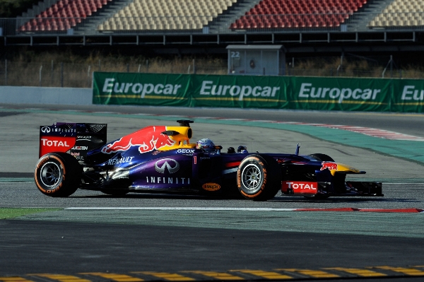 Red Bull chce nelegálně testovat pneumatiky.
