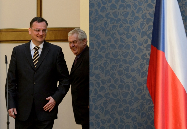 Premiér Petr Nečas a prezident Miloš Zeman. Premiér Petr Nečas a prezident Miloš Zeman.