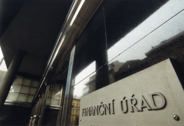 Útoků na pracovníky finančních úřadů loni ubylo. (ilustrační foto)