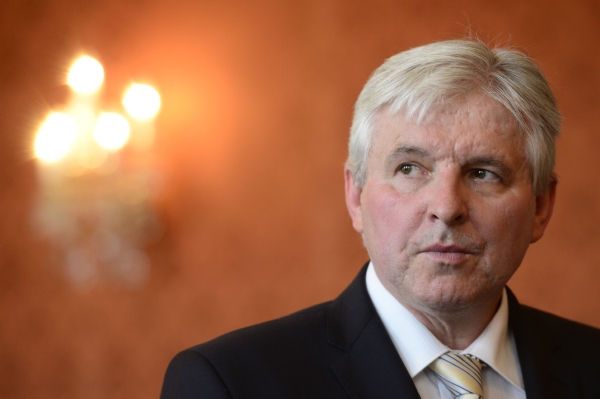 Premiér Jiří Rusnok. Premiér Jiří Rusnok.