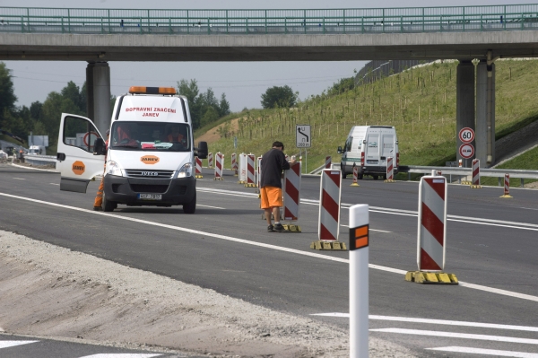 Úsek D3 mezi Táborem a Veselí nad Lužnicí je už od pátku přístupný.