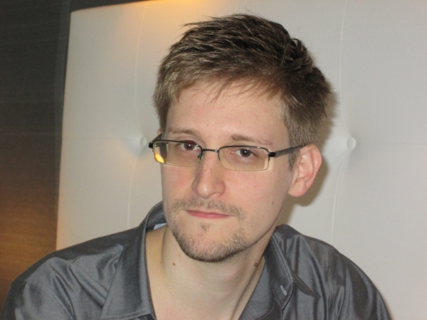 Nejznámější špion poslední doby Edward Snowden. Nejznámější špion poslední doby Edward Snowden.