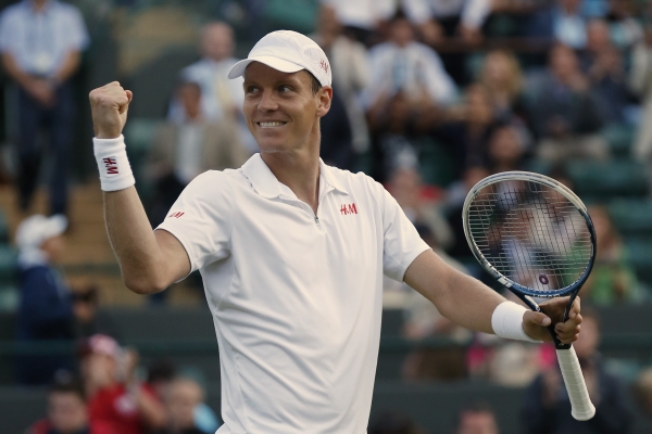 Tomáše Berdycha čeká ve čtvrtfinále Wimbledonu světová jednička Novak Djokovič. 
