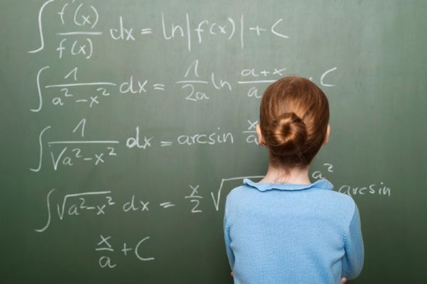 Zkoušení z matematiky - pro řadu školáků noční můra. 
