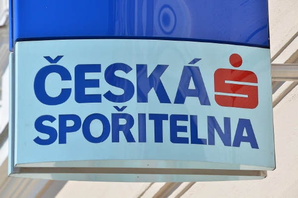 Česká spořitelna špatně investovala do nemovitostí.