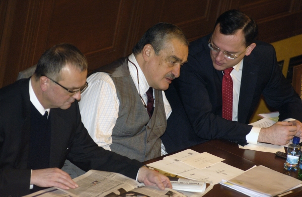 Karel Schwarzenberg, Miroslav Kalousek a Petr Nečas. Karel Schwarzenberg, Miroslav Kalousek a Petr Nečas.