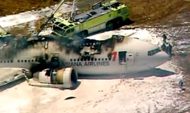 Trosky havarovaného Boeingu 777.
