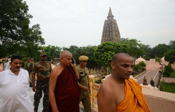 Buddhistický chrámový komplex Bodhgaya se stal cílem devíti slabých bombových útoků. 