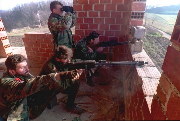 Muslimští bojovníci v Bosně roku 1993. Muslimští bojovníci v Bosně roku 1993.