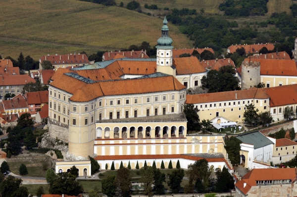 Zámek Mikulov. Zámek Mikulov.