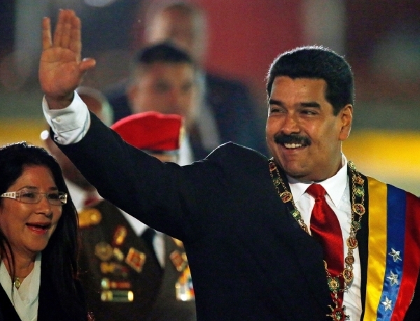 Venezuelský prezident je připraven přivítat Snowdena pronásledovaného imperialismem.