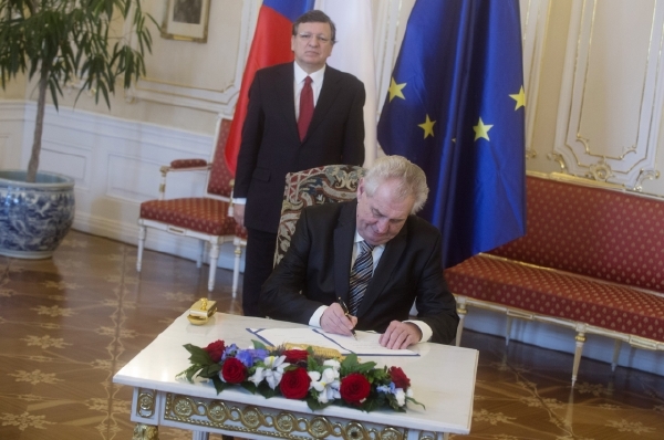 Prezident Miloš Zeman podepsal novelu zákona o církevních restitucích (ilustrační foto).