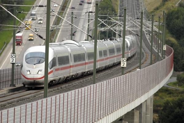 Případ vyšetřování dodávek kolejnic pro německého státního železničního přepravce Deutsche Bahn je uzavřen (ilustrační foto). Případ vyšetřování dodávek kolejnic pro německého státního železničního přepravce Deutsche Bahn je uzavřen (ilustrační foto).
