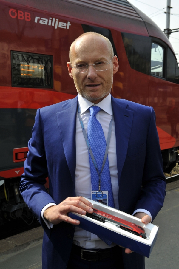 Generální ředitel Českých drah Petr Žaluda se může bát o místo.