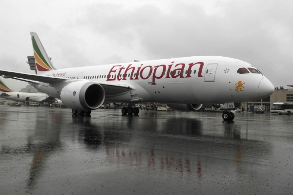 Etiopské aerolinie v sobotu oznámily, že neodstaví letouny Boeing 787 Dreamliner. Etiopské aerolinie v sobotu oznámily, že neodstaví letouny Boeing 787 Dreamliner.