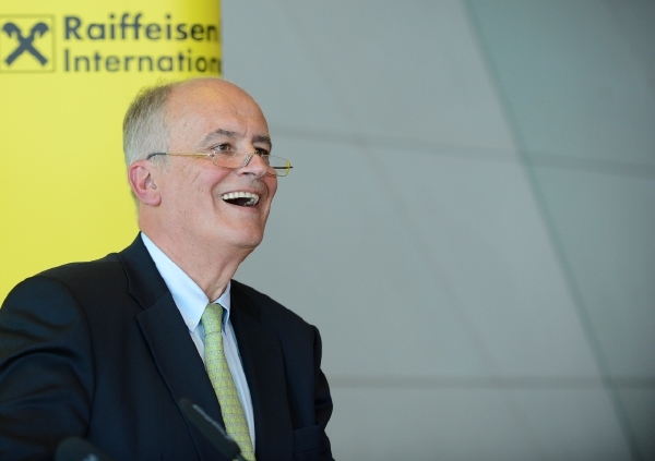 Generální ředitel Raiffeisen Bank Internationl Karl Sevelda.
