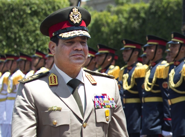 Egyptský ministr obrany Abdal Fatah Sisi přislíbil, že žádná skupina nebude vyloučena z účasti v politickém životě. Egyptský ministr obrany Abdal Fatah Sisi přislíbil, že žádná skupina nebude vyloučena z účasti v politickém životě.
