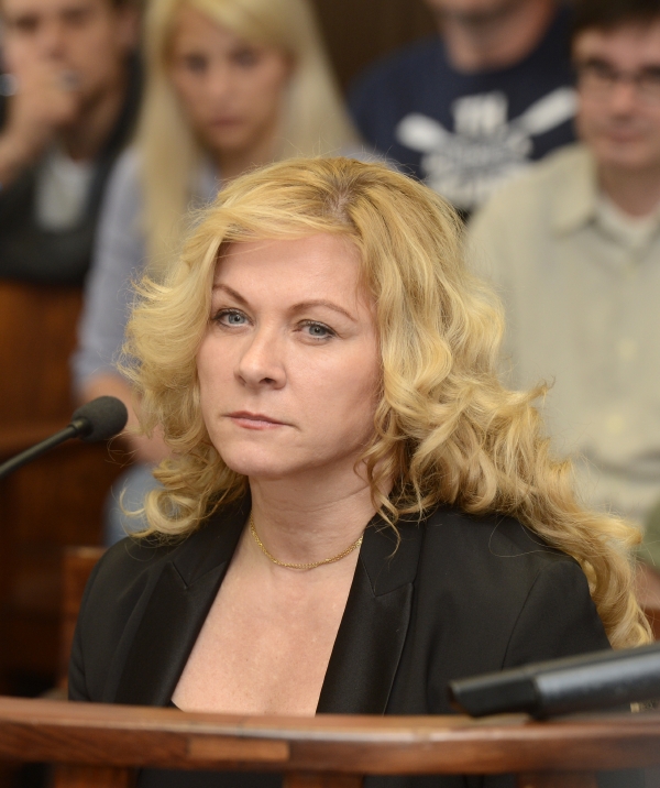 Jana Nagyová u Obvodního soudu uvedla, že nyní prožívá velice psychicky i fyzicky náročnou situaci. Dokonce vypovídala vsedě.