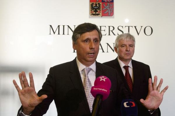 Ministr financí Jan Fischer. 