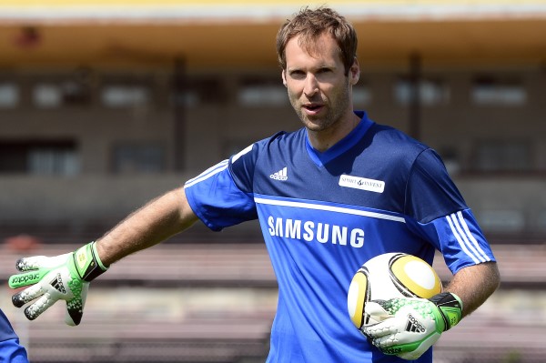 Opora českého reprezentačního týmu Petr Čech. Opora českého reprezentačního týmu Petr Čech.