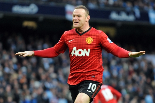 Fotbalová Chelsea neuspěla s první nabídkou za útočníka Manchesteru United Wayna Rooneyho. Fotbalová Chelsea neuspěla s první nabídkou za útočníka Manchesteru United Wayna Rooneyho.