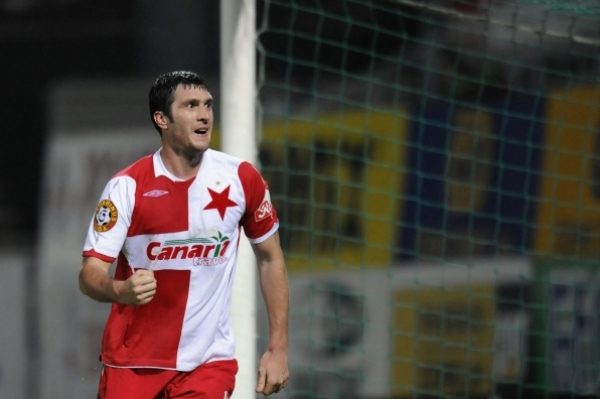 Bývalý útočník pražské Slavie Pavel Fořt sice nedal za Slovan Bratislava penaltu, jeho tým ale stejně vyhrál.