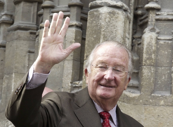 Albert II. se loučí.