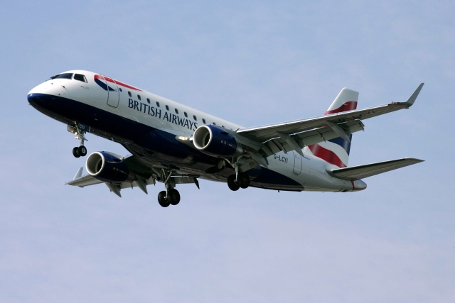 Úřady zjišťují, jak se černý pasažér mohl na palubu stroje společnosti British Airways dostat (ilustrační foto).