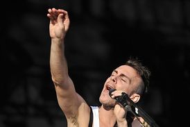 Asaf Avidan překvapil pestrostí svého bloku.