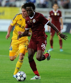 Sparťanský bek Costa.