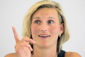 Oštěpařka Barbora Špotáková při setkání s novináři.