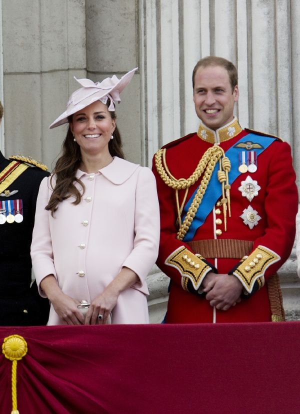 Williamovi a Kate se narodil syn.