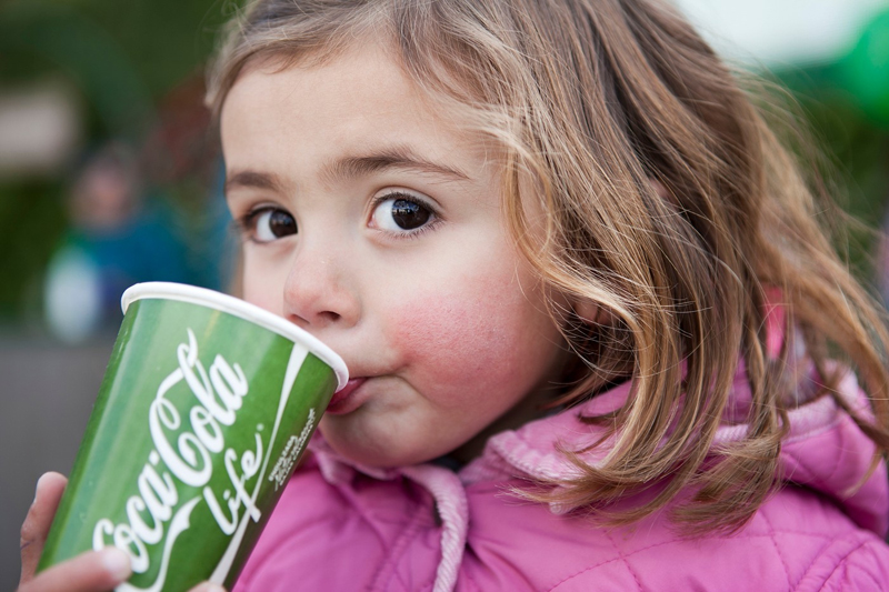 Coca-Cola Life v zelené barvě. Jak se vám líbí?