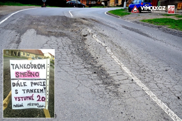 Nejhorší díry ve vozovce jsou na "tankodromu Smečno". Nejhorší díry ve vozovce jsou na "tankodromu Smečno".