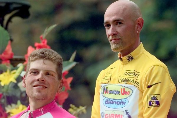 Marco Pantani a David Ullrich se objevili také na listině podezřelých cyklistů. Marco Pantani a David Ullrich se objevili také na listině podezřelých cyklistů.