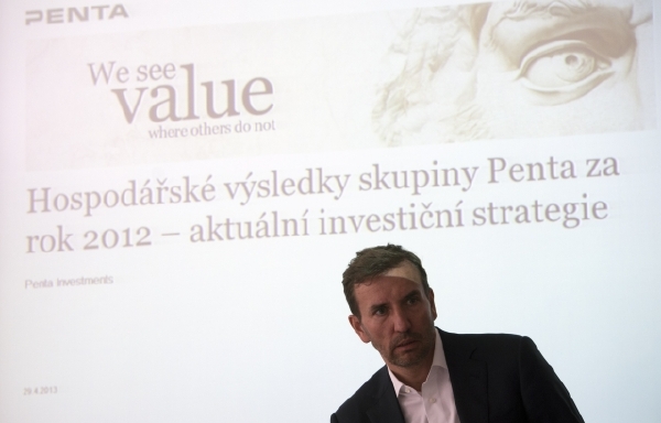 Skupina Penta koupila většinový podíl ve společnosti EMC. Na snímku Marek Dospiva řídící investiční portfolio. Skupina Penta koupila většinový podíl ve společnosti EMC. Na snímku Marek Dospiva řídící investiční portfolio.