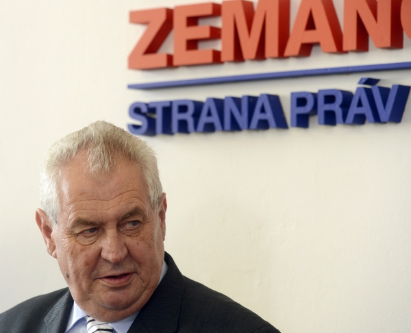 Prezident Miloš Zeman prý nechává Prahu zaplavit členy strany SPOZ.