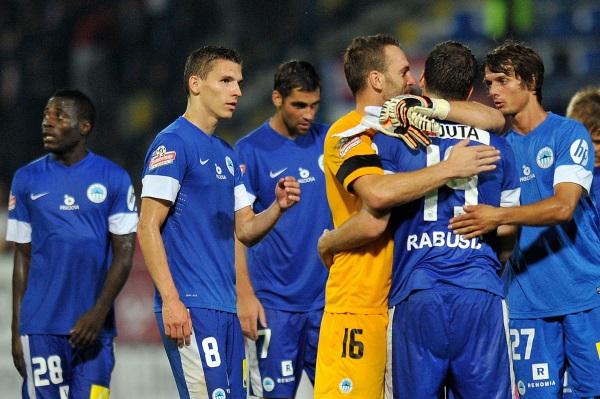 Po nočních přívalových deštích je ohrožen čtvrteční zápas 3. předkola fotbalové Evropské ligy mezi domácím Libercem a FC Curych. 