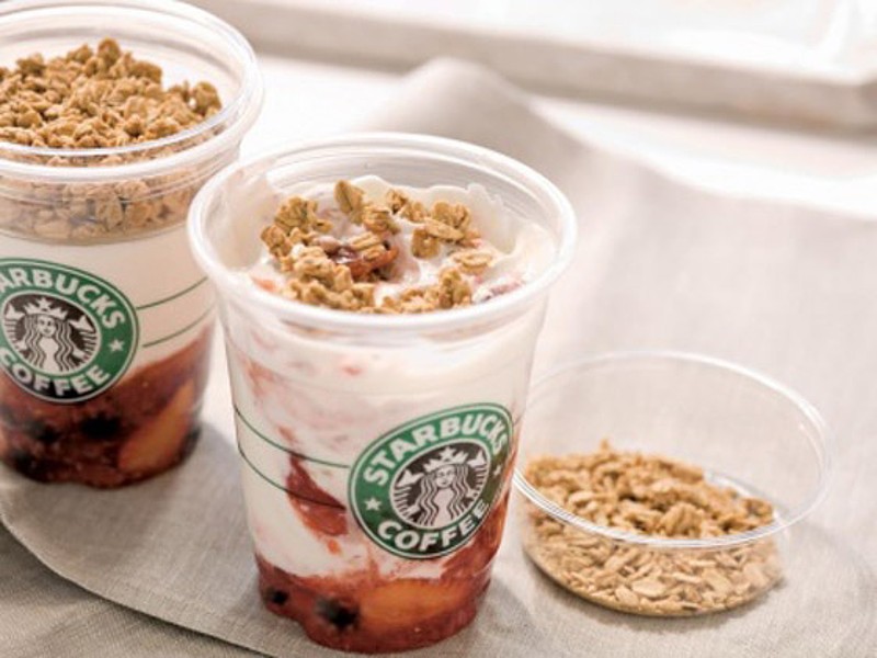 Starbucks s Danone společně uvedou řecký jogurt.