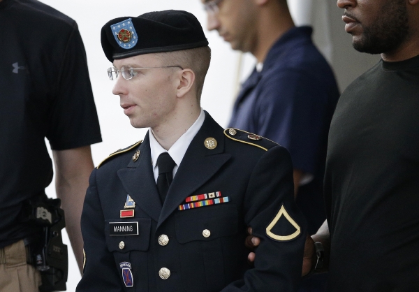 Teoreticky by mohl Bradley Manning dostat až 154 let vězení.