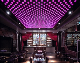 Klub The Shadow Lounge.