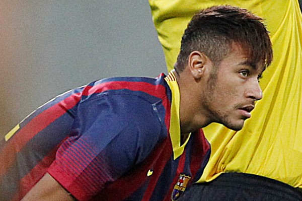 Přestože hvězdný brazilský fotbalista Neymar odehrál v přípravě s Lechií Gdaňsk jen dvanáct minut, byl se svým debutem v Barceloně spokojen a znamenal pro něj splněný sen. Přestože hvězdný brazilský fotbalista Neymar odehrál v přípravě s Lechií Gdaňsk jen dvanáct minut, byl se svým debutem v Barceloně spokojen a znamenal pro něj splněný sen.