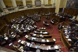 Pro nový zákon hlasovalo 50 poslanců, proti jich bylo 46.