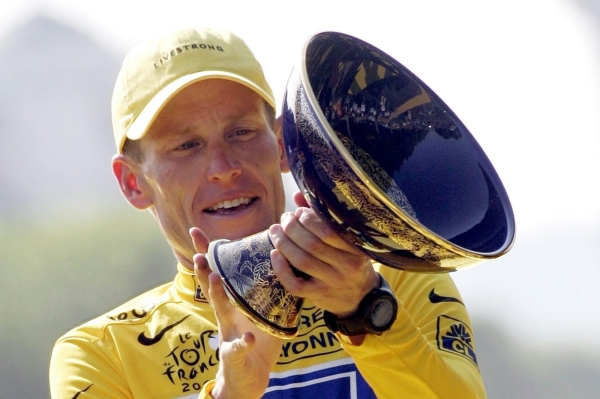 Lance Armstrong kvůli dopingové aféře přišel o všechny tituly z Tour de France. Lance Armstrong kvůli dopingové aféře přišel o všechny tituly z Tour de France.
