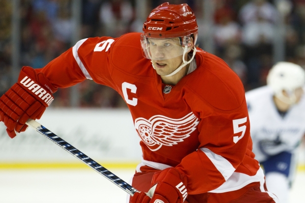 Bývalý hráč Detroitu Nicklas Lidström. Bývalý hráč Detroitu Nicklas Lidström.